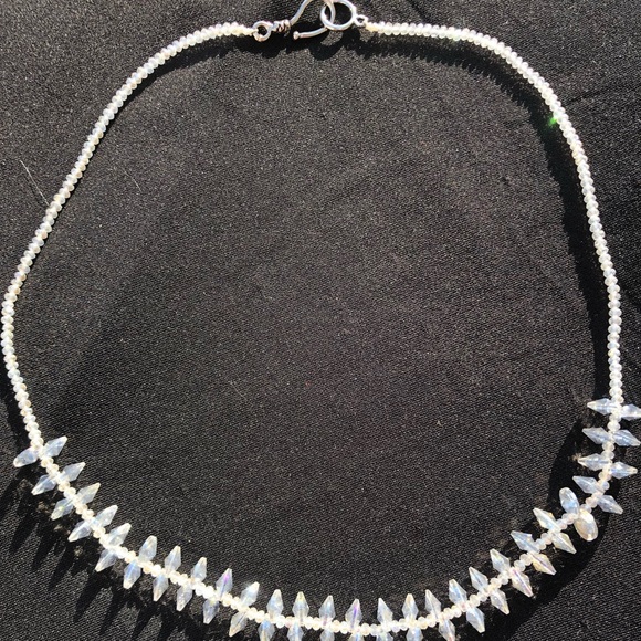 Beautiful crystal necklace with hook & eye clasp - Picture 4 of 4